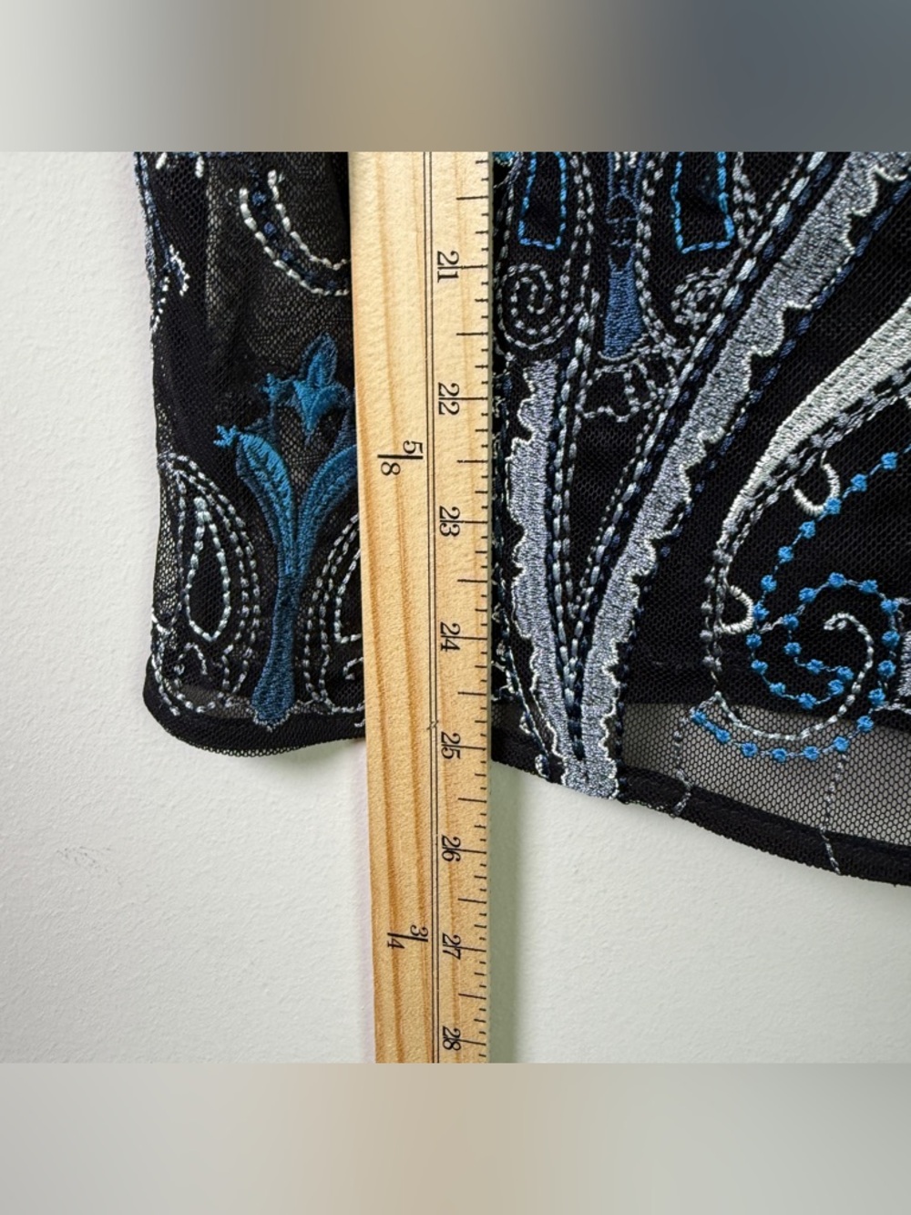 White House Black Market Embroidered Mesh Tank Top Black Blue Built-In Cami XXS - Picture 9 of 9